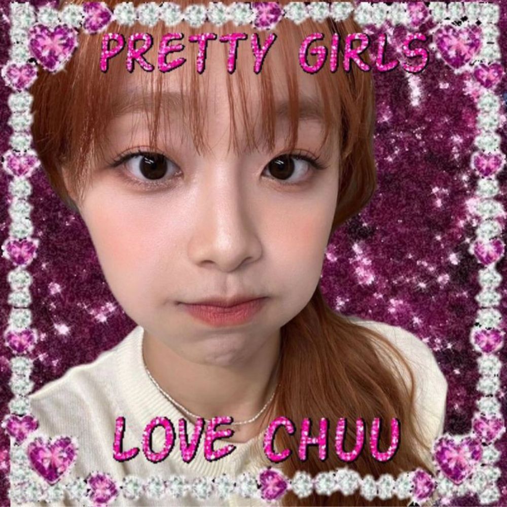 Chuu's girlfriend 