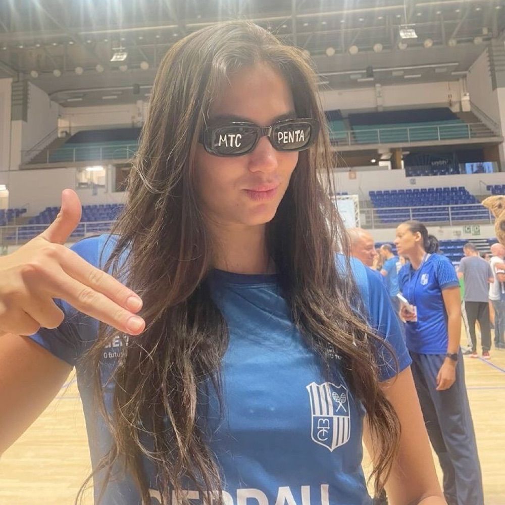 julia kudiess divonica 😎🥉