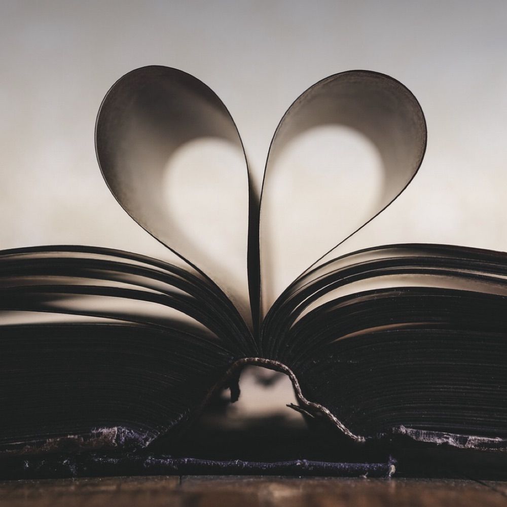 Hadley_Grey_Writer