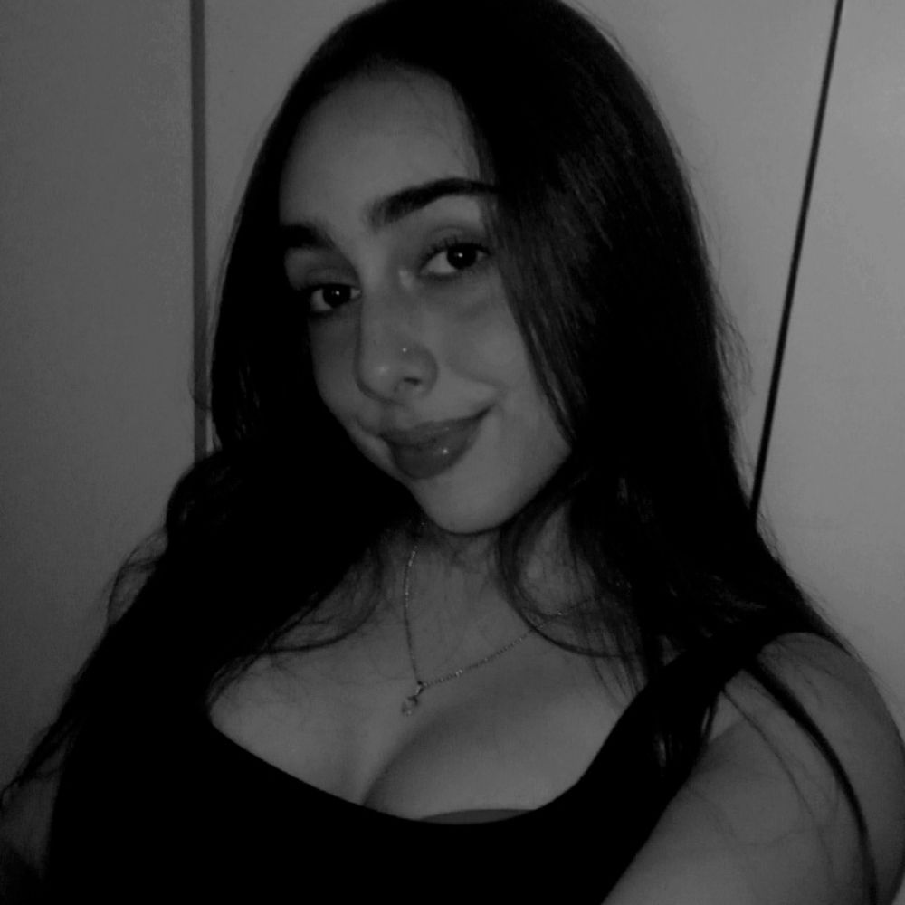 thaís