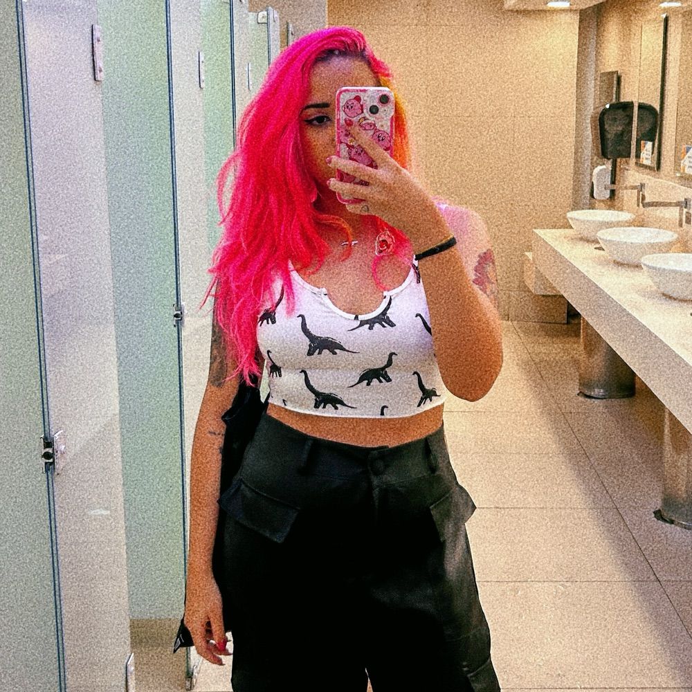mia 🔮