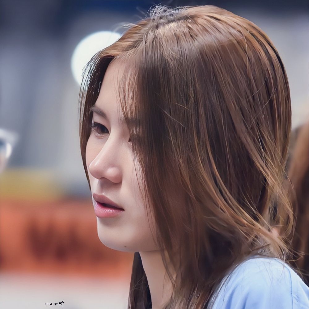 โต๊ะสี่บะหมี่พิเศษสอง