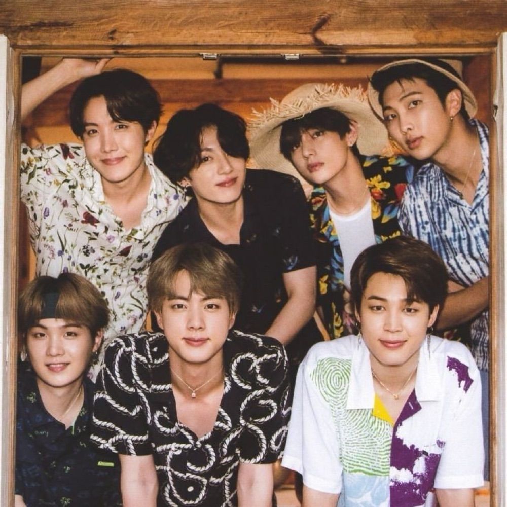 Ebie ⁷ ⟭⟬✨ ༄ᴮᵀˢ ᭄✿ΛŔɱ¥࿐💜⟬⟭💫😇