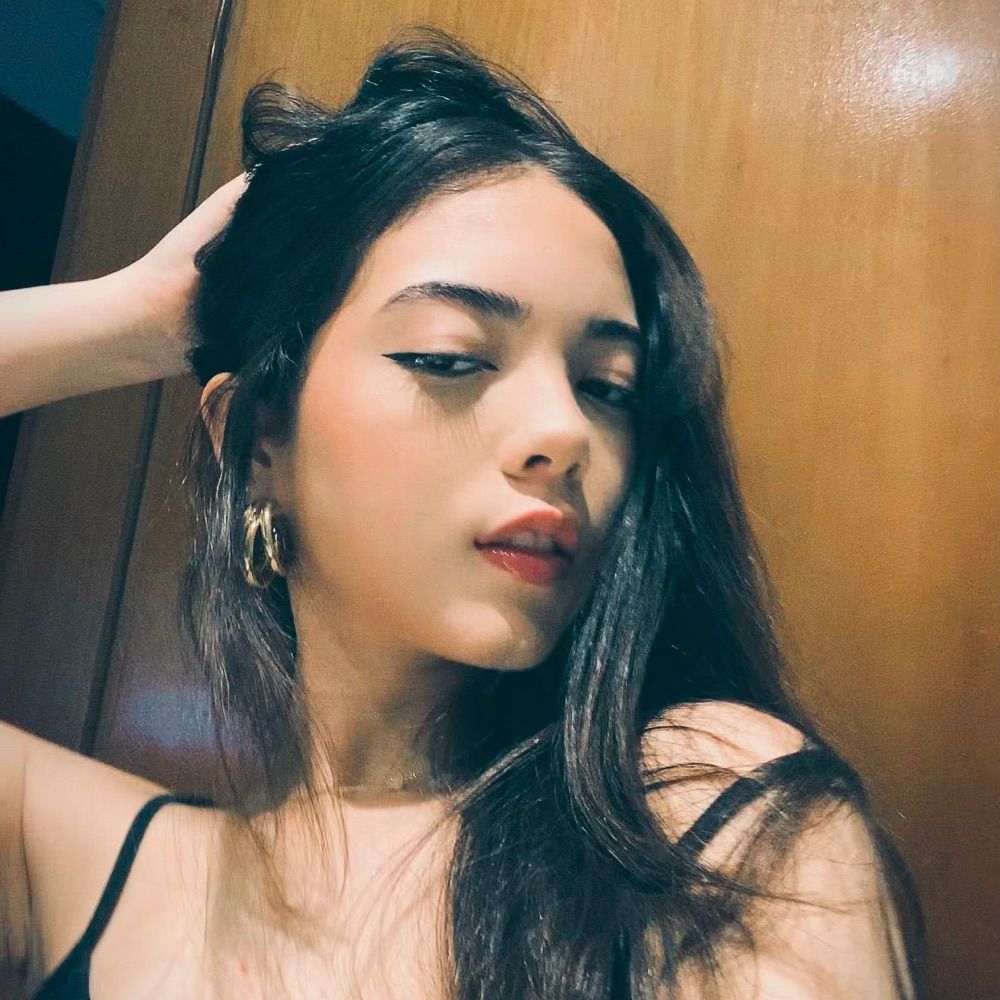 ex @scrobbladora do twitter