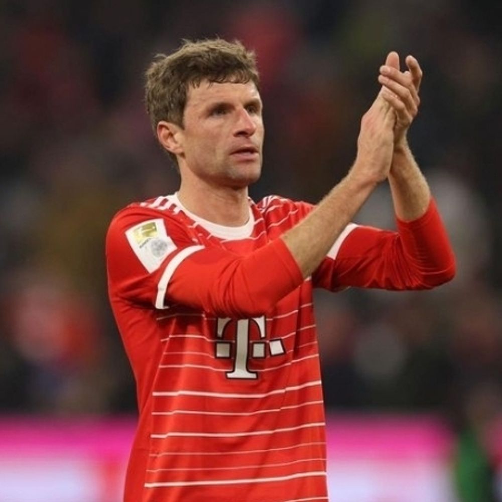 Thomas Müller Anhänger Seite