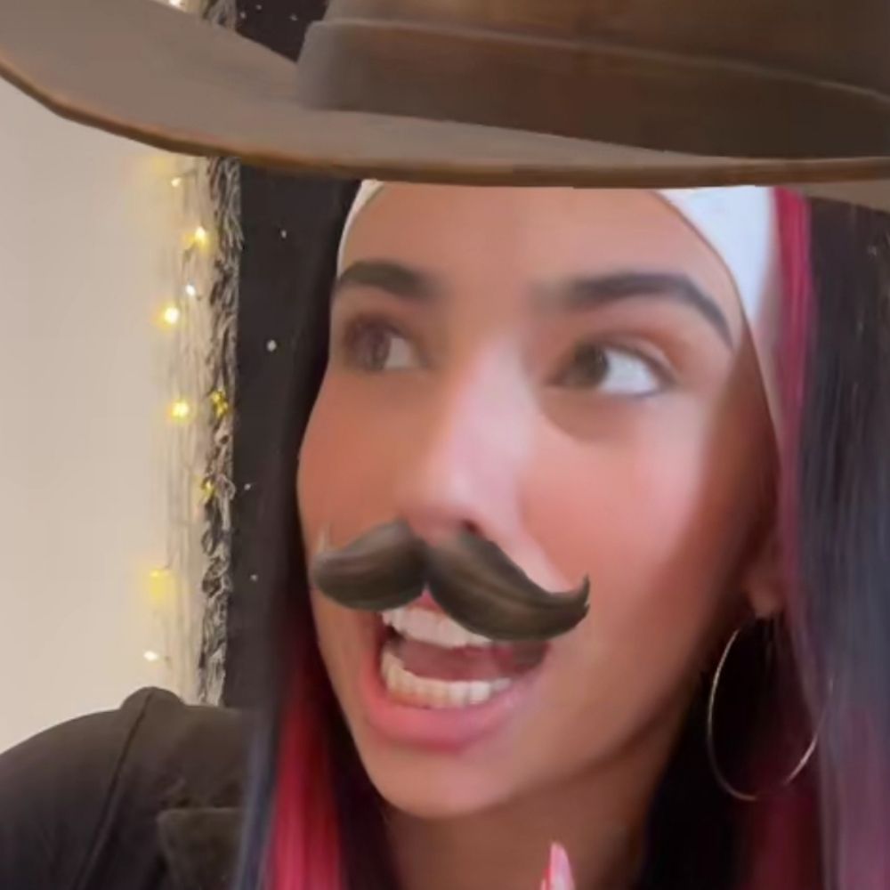 Kylie's gf Ω mandy