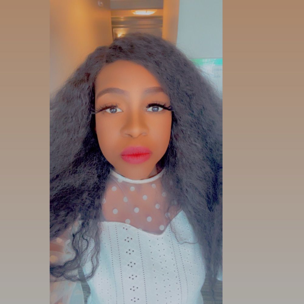  𝐸𝓋𝑒 𝒮𝑒𝓃𝓉 𝐿𝒶𝓊𝓇𝑒𝓃 🎀🐝