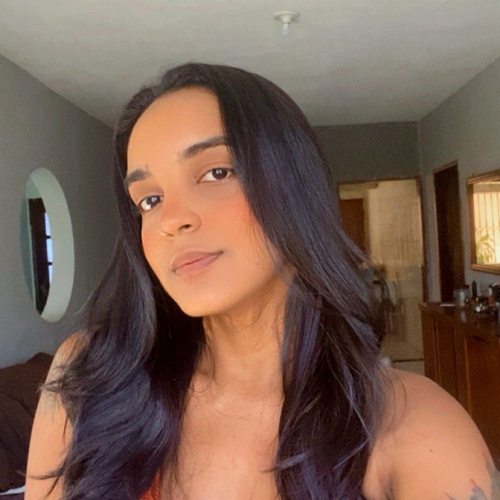 Cíntia Lemos