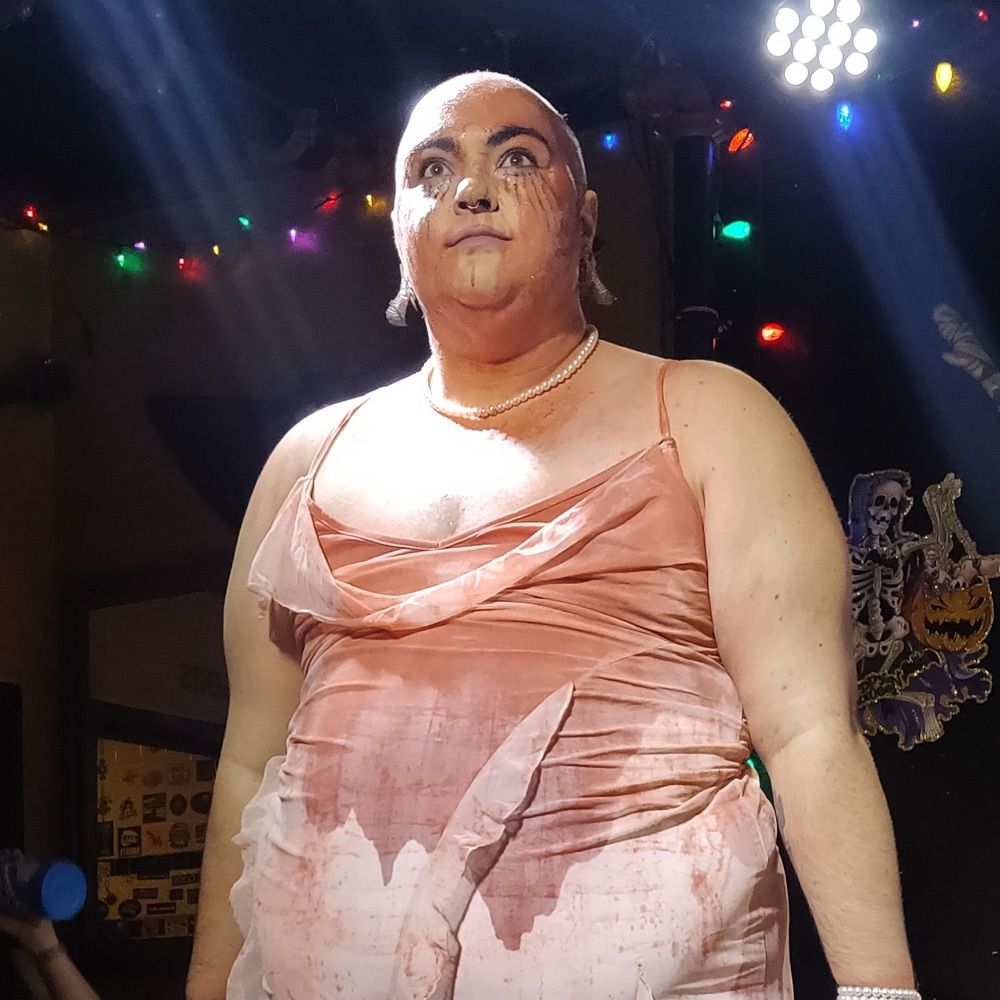 ari ola <3