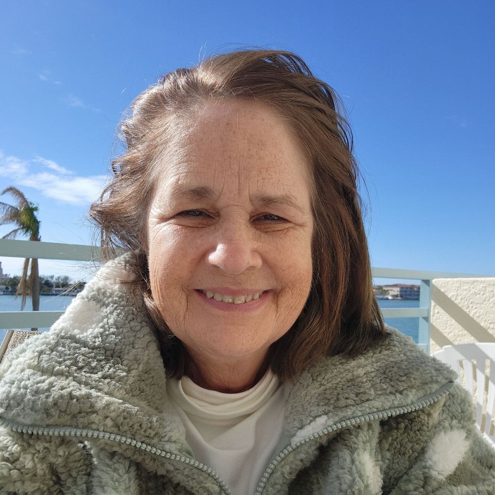 Ms Robin Florio