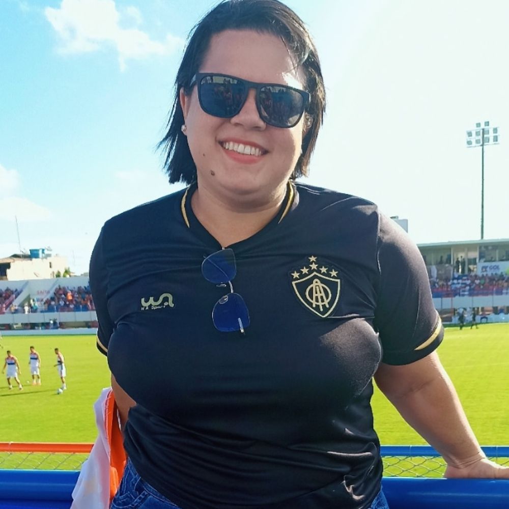 Ivana Lôbo