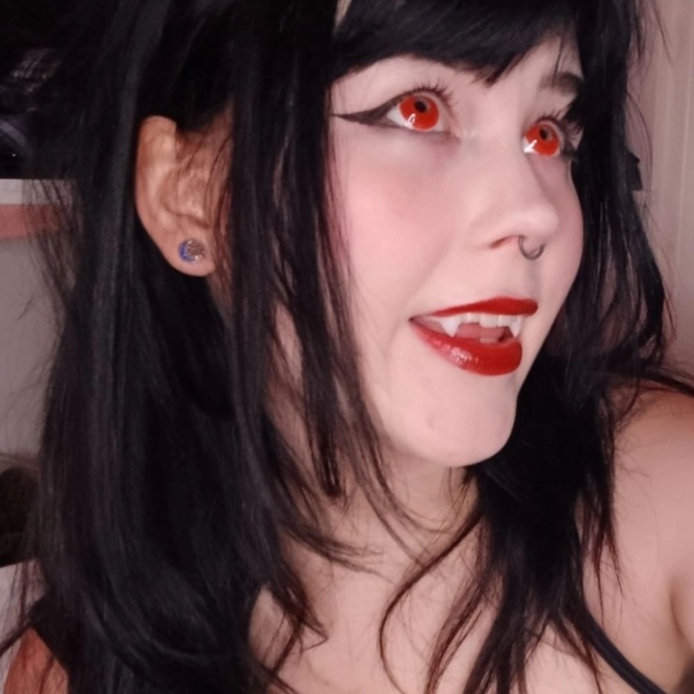 𝐈𝐯𝐲 𝐒𝐧𝐨𝐰