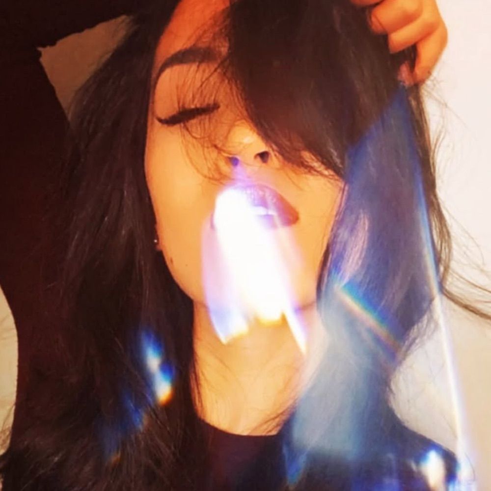 Elle (Dark ⛈️)