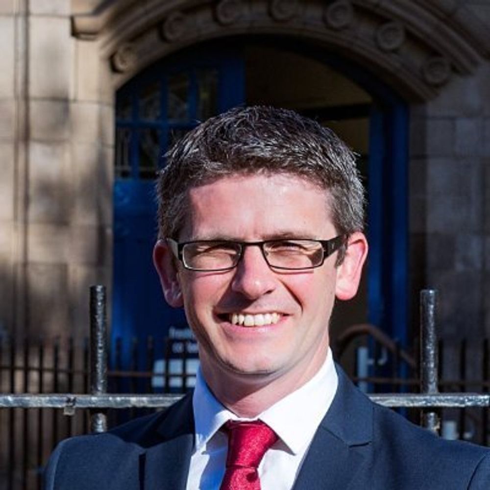 Cllr Gavin White