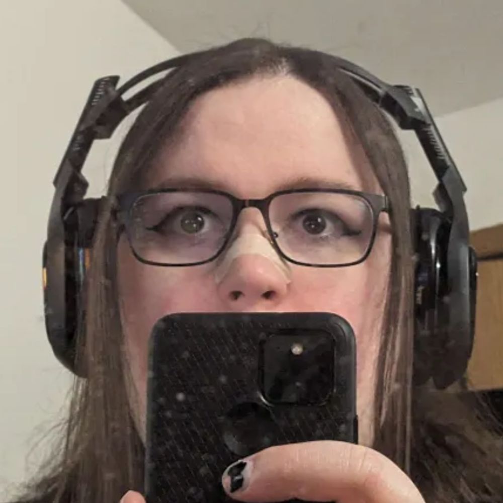 Evelyn Haluta 🎙️ 🏳️‍⚧️