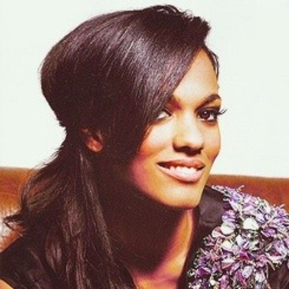 Martha Jones .