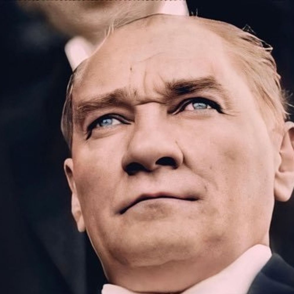Mustafa Kemal in izinde