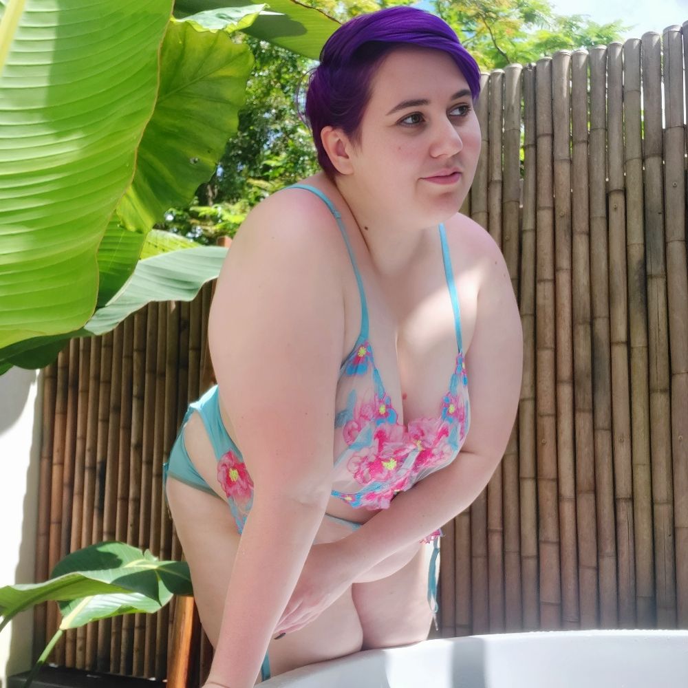 Annie Thyme -  Aussie BBW 🔞