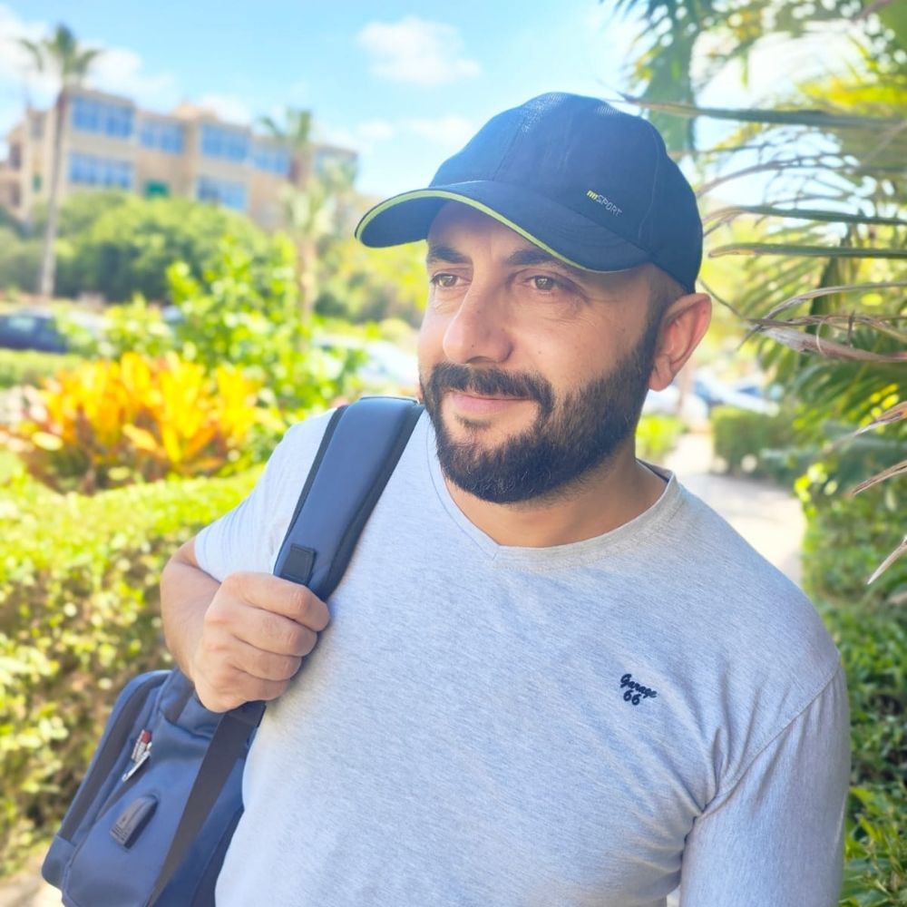 Dr.Ahmed helles 