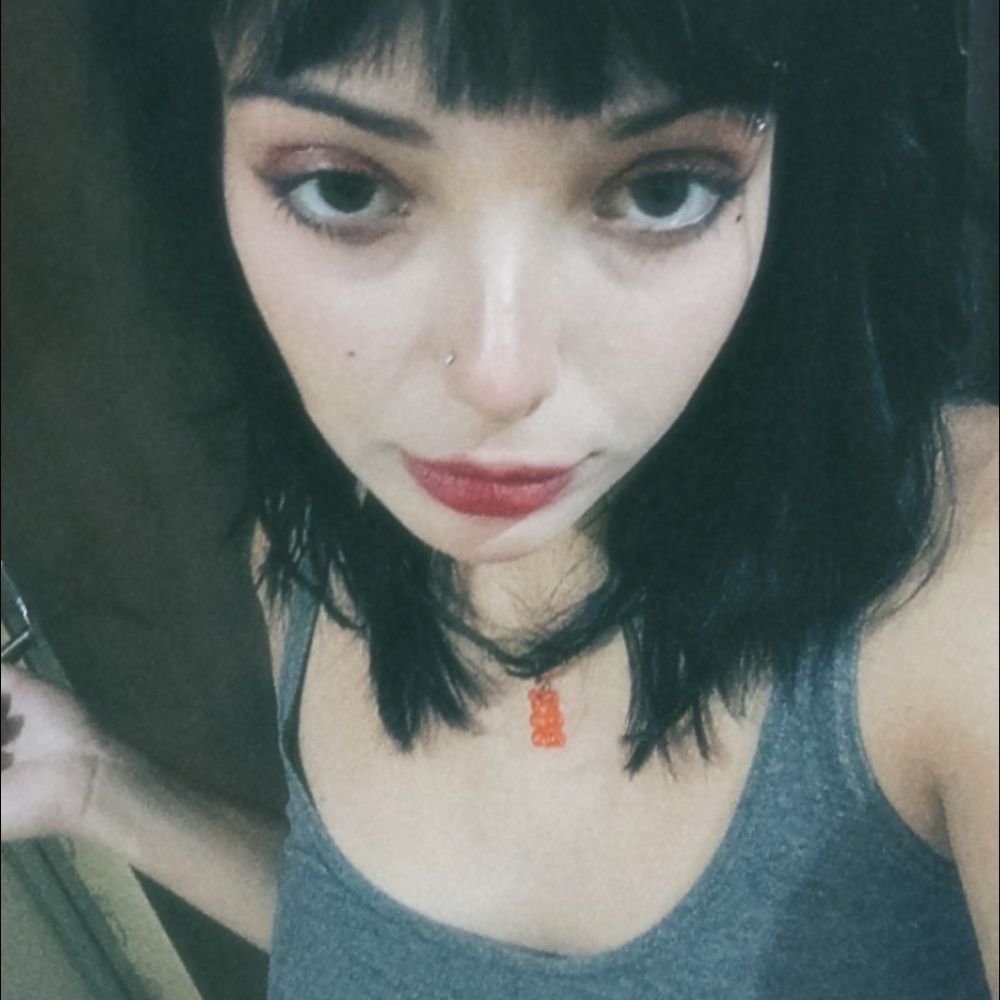 camila loures oficial 