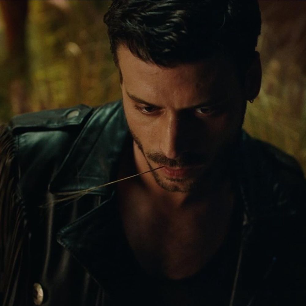 daisy’s depression robe 🏒 era™️