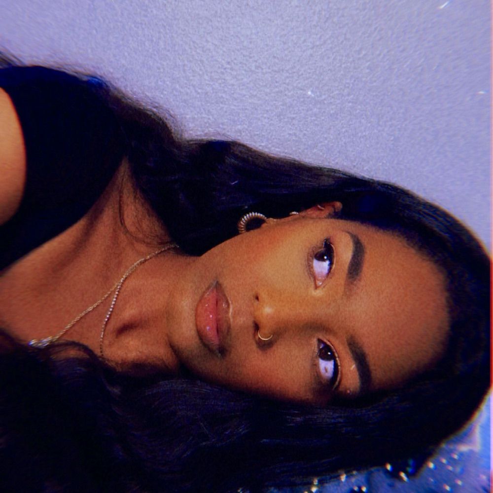 J 💫