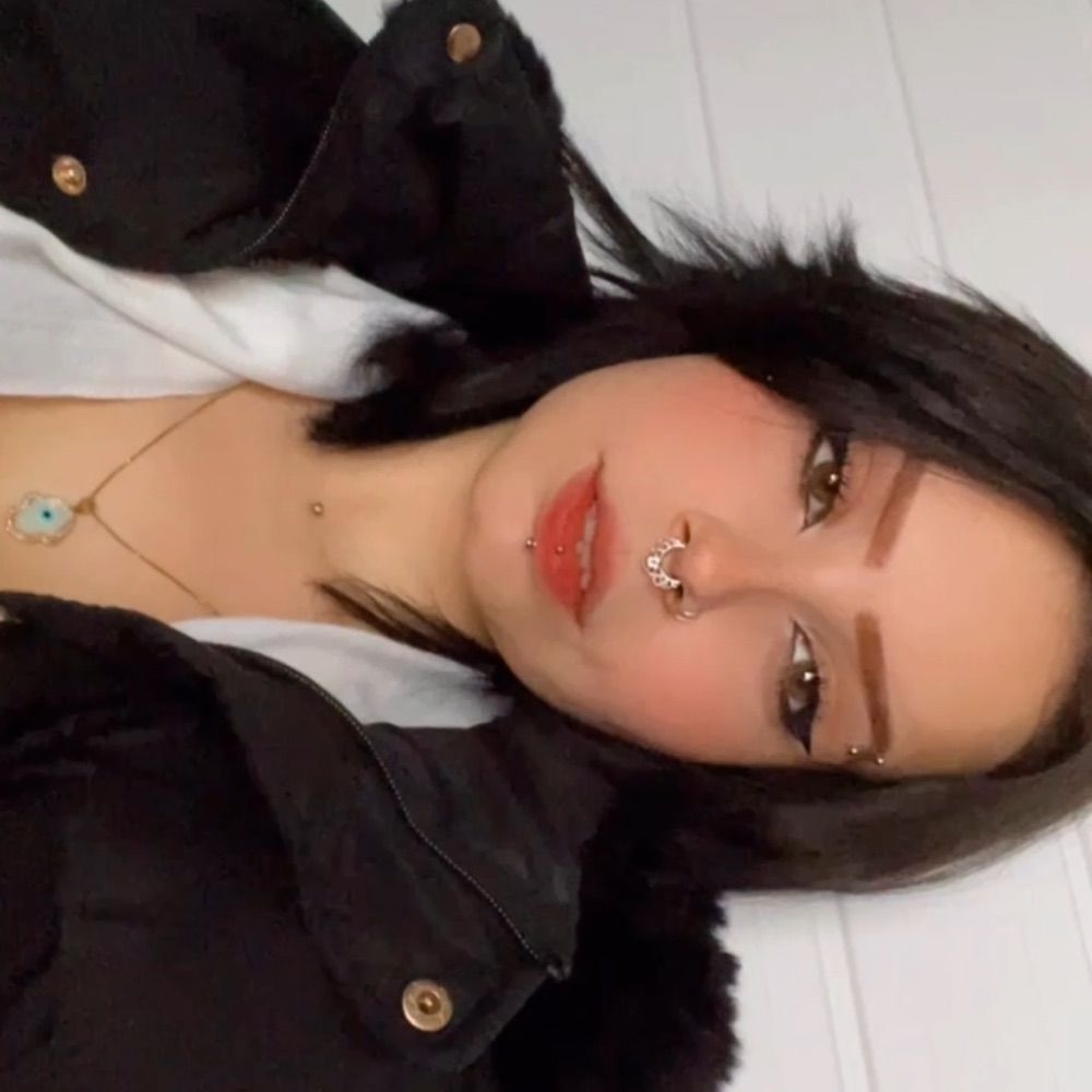 Nayumi 🦇