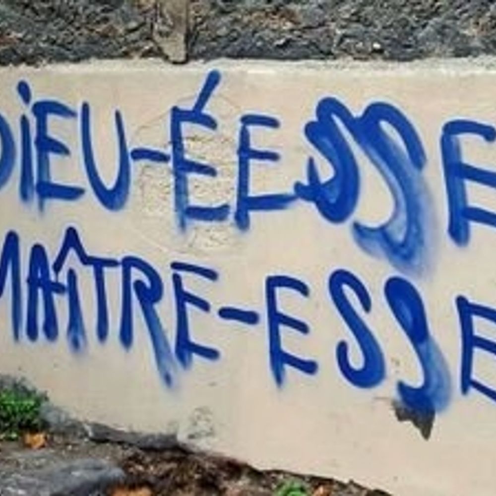 enseignAntifa
