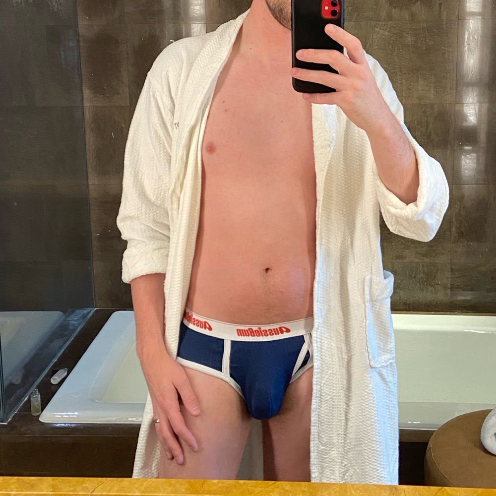 Discreet Bottom