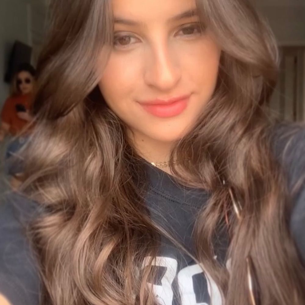Júlia Rezende