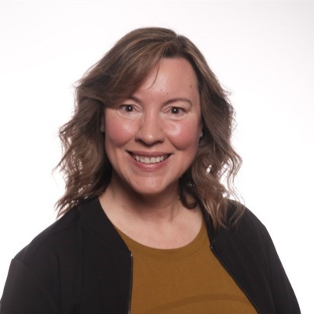 Carolyn Bench