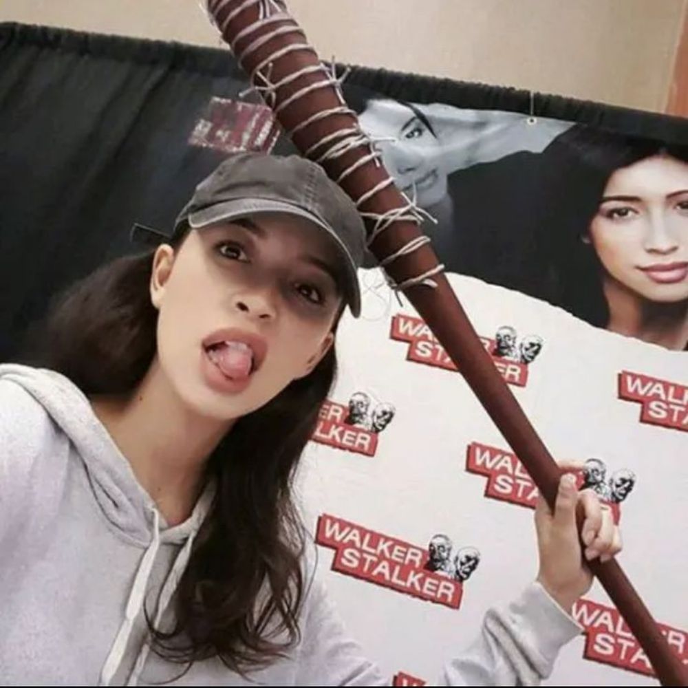 Elly 🤙