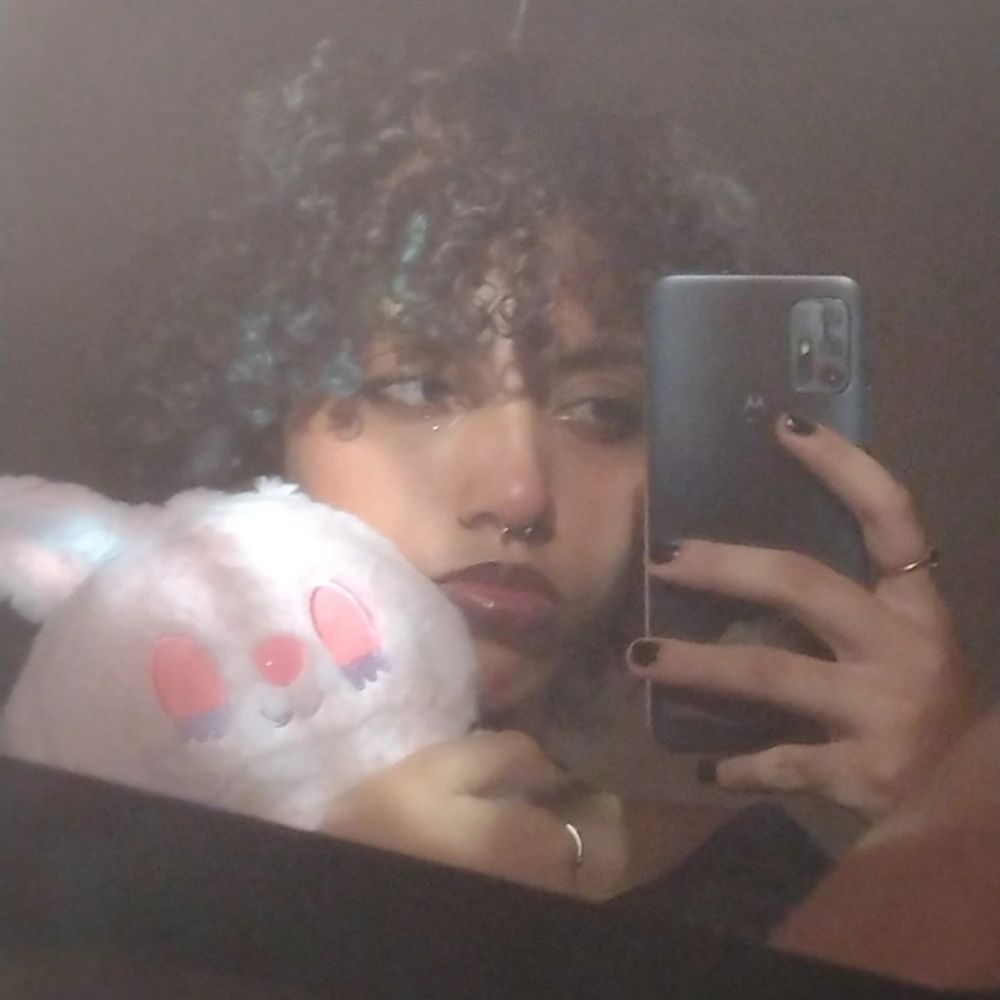 ⋆✴︎˚｡⋆Crys⋆✴︎˚｡⋆   