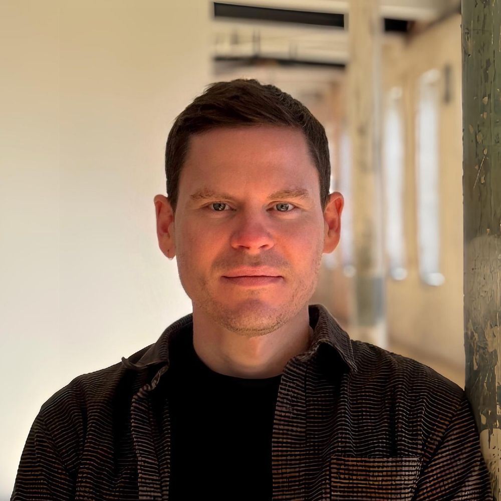Aaron Warren