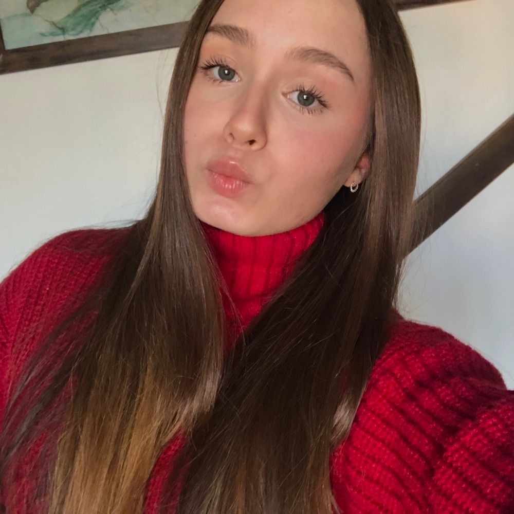 Anita F Curia