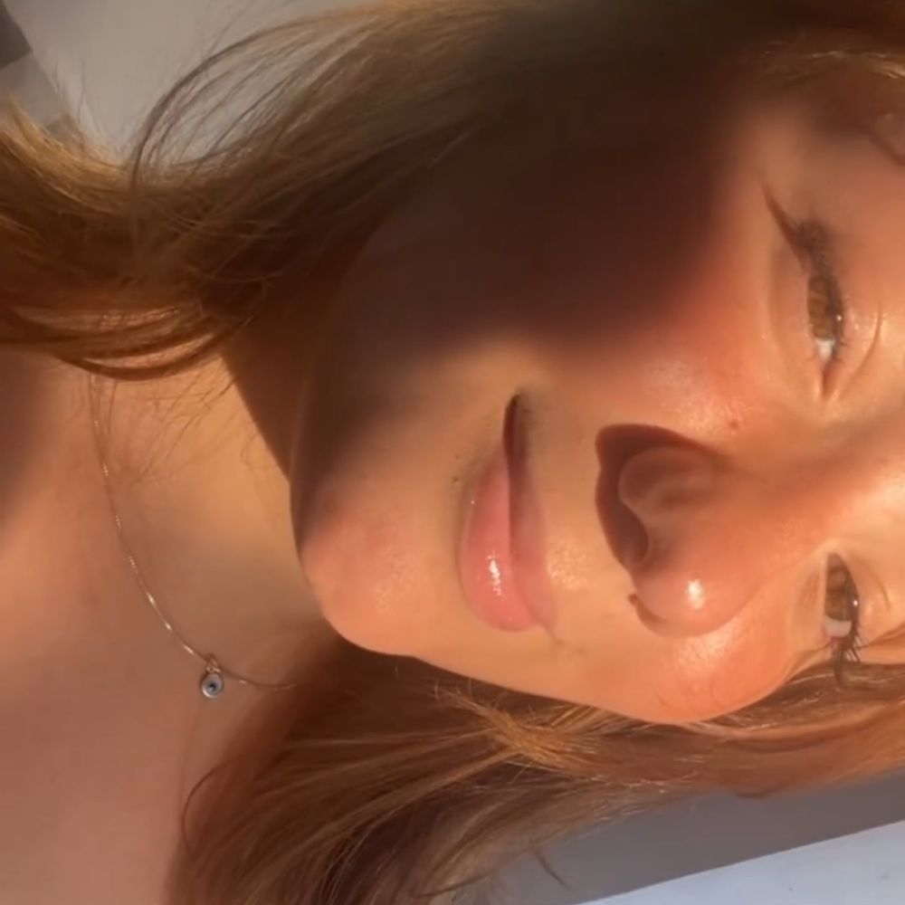 𝑀𝒶𝓇𝒾𝒶 𝒞𝓁𝒶𝓇𝒶 𝐵𝓇𝓊𝓂