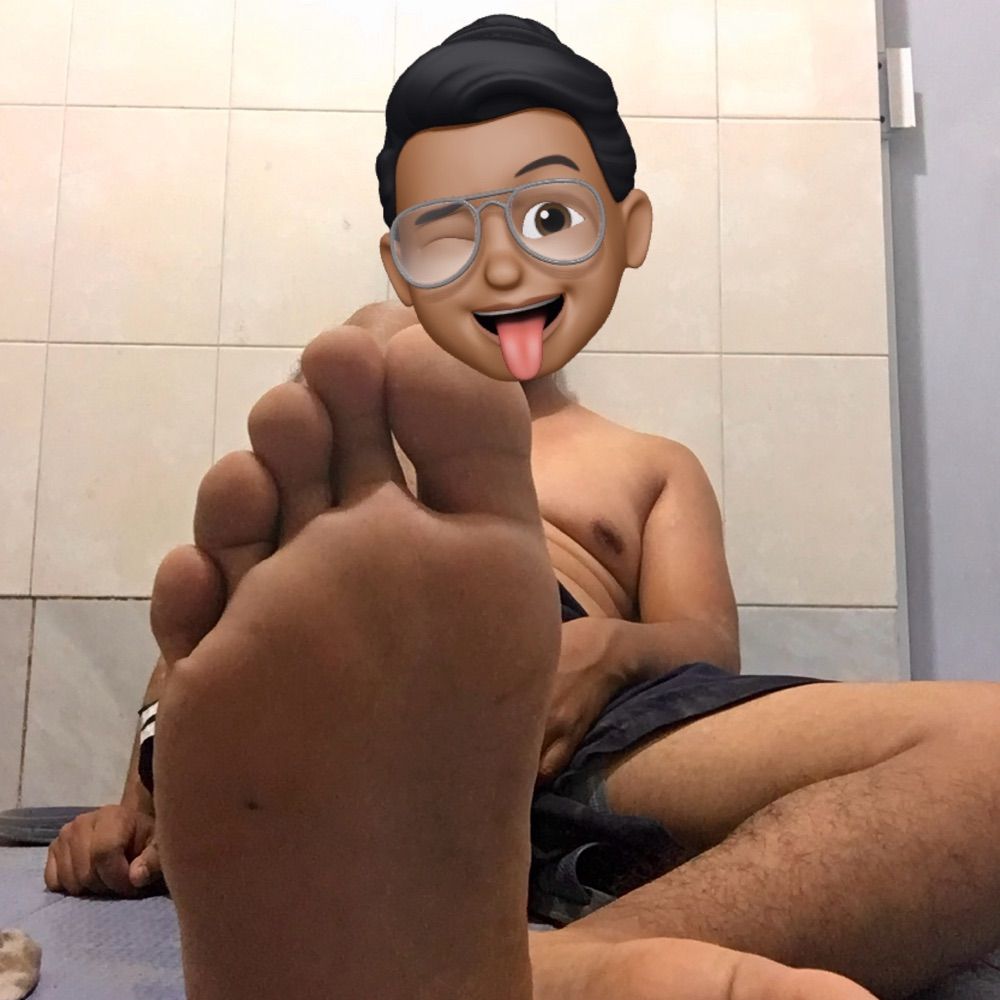 Ada Feet