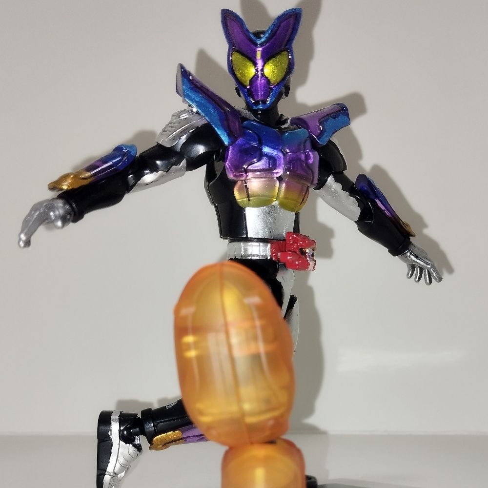 トロワル