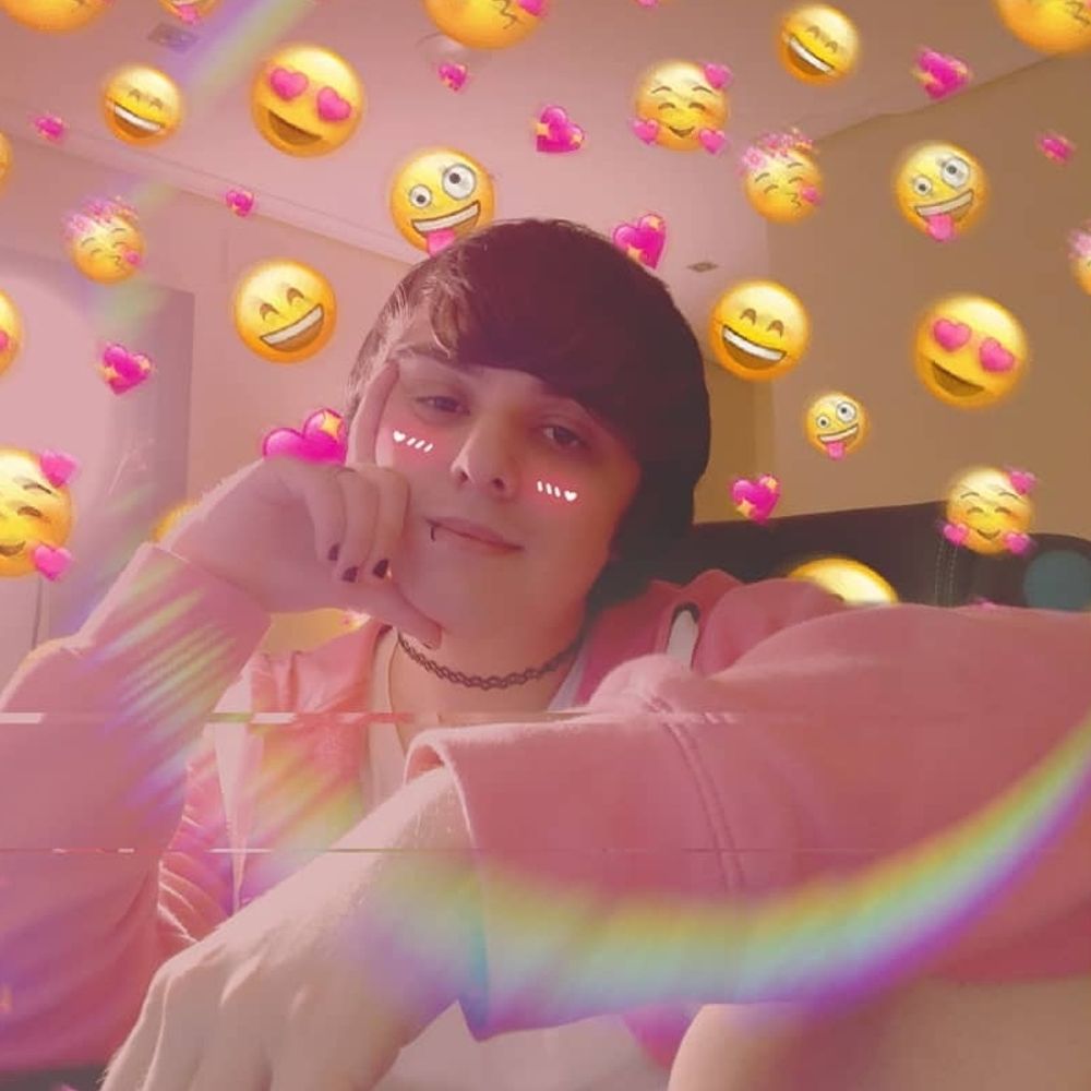 WhityHax (⁠◍⁠•⁠ᴗ⁠•⁠◍⁠)⁠❤