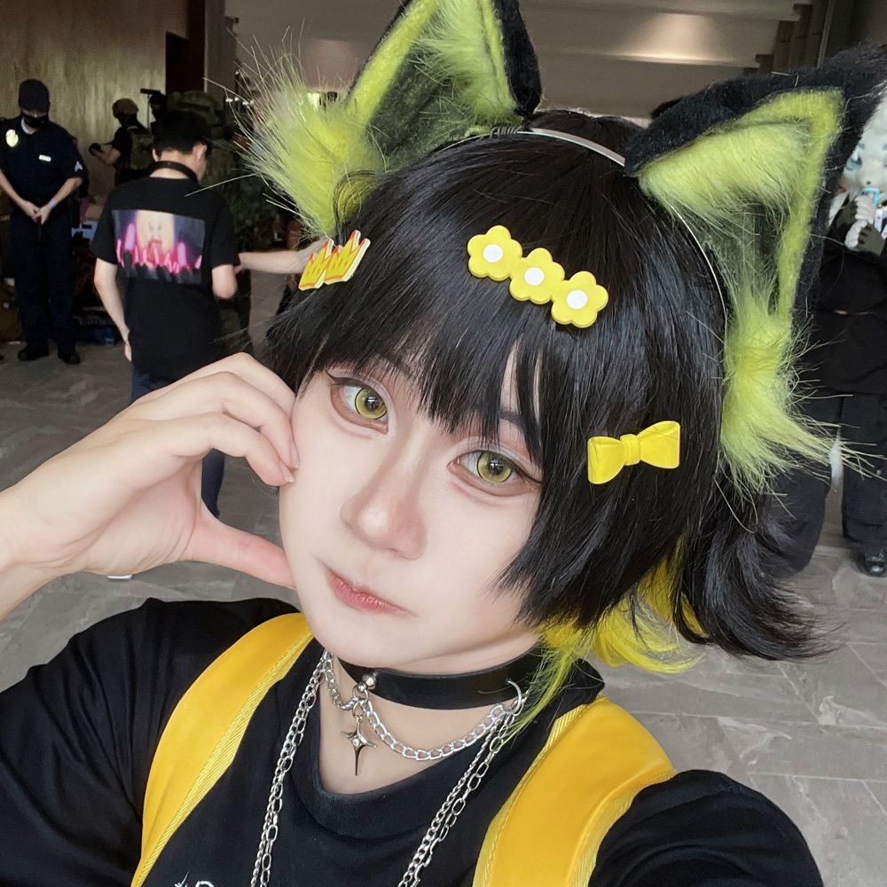 Hana loves eating mochi