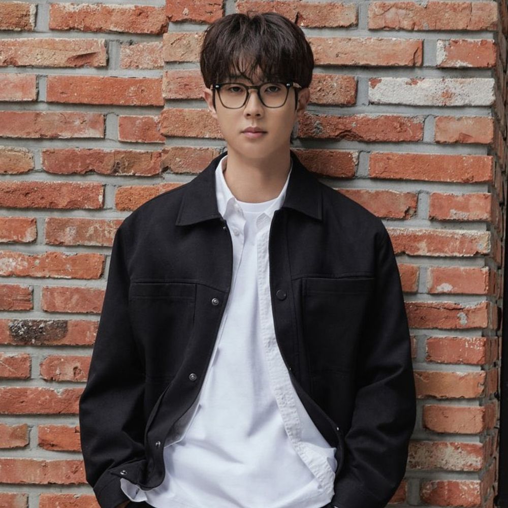 WOOSHIK