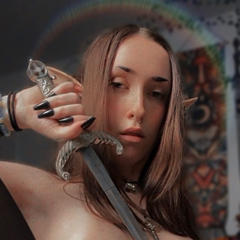 ˚₊‧𝔞𝔱𝔯𝔞𝔢𝔶𝔞‧₊˚