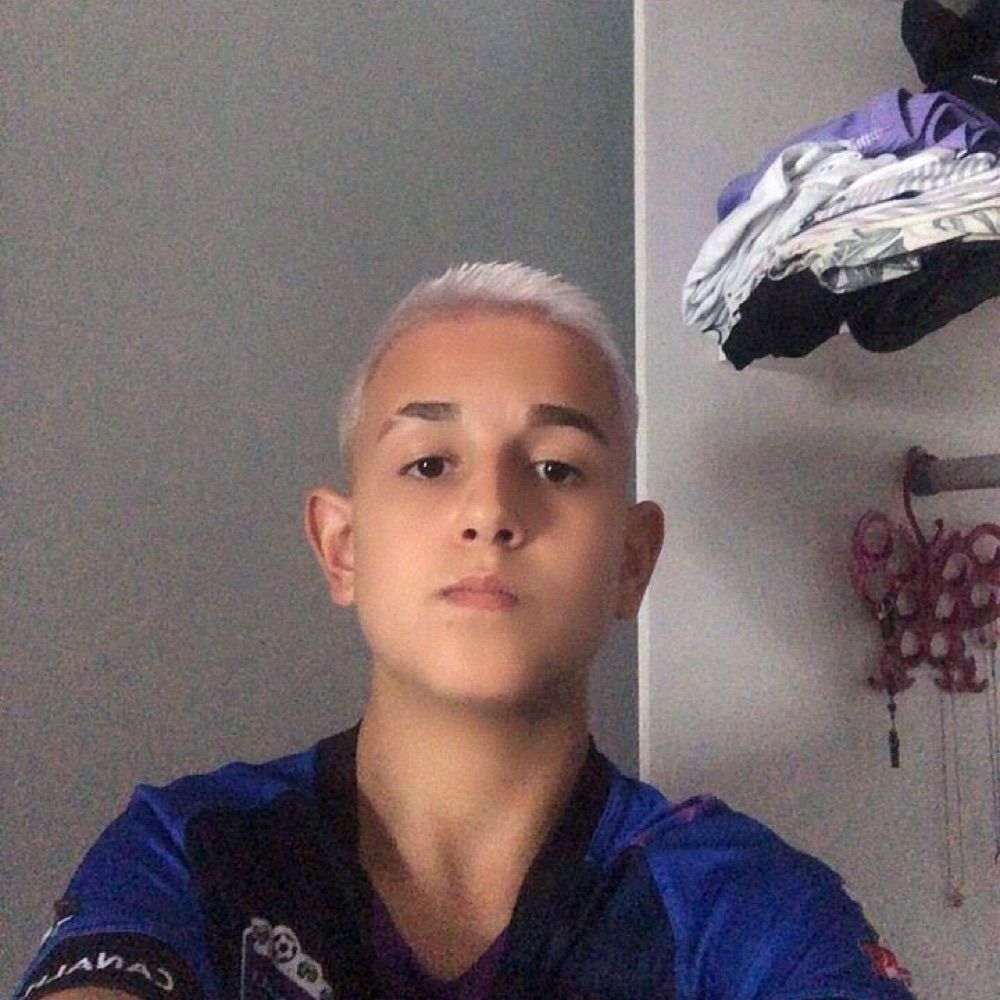 zVics-sz ツ