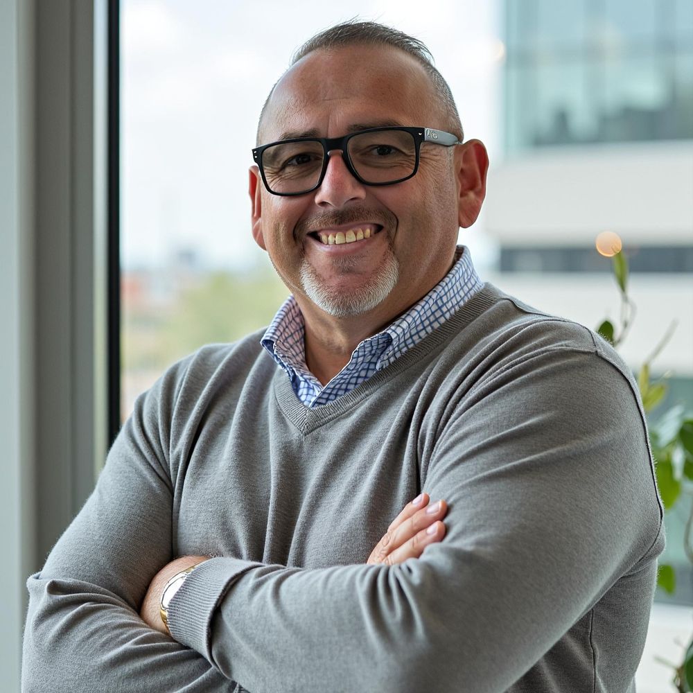 Dr. Carlos Pérez