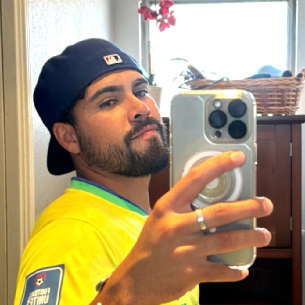Carlos Alcazar