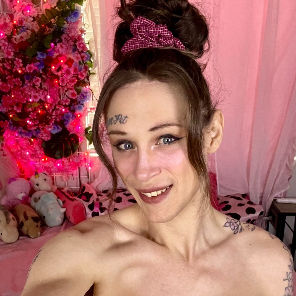 Aphrodite Adams - the Deepthroat Duchess