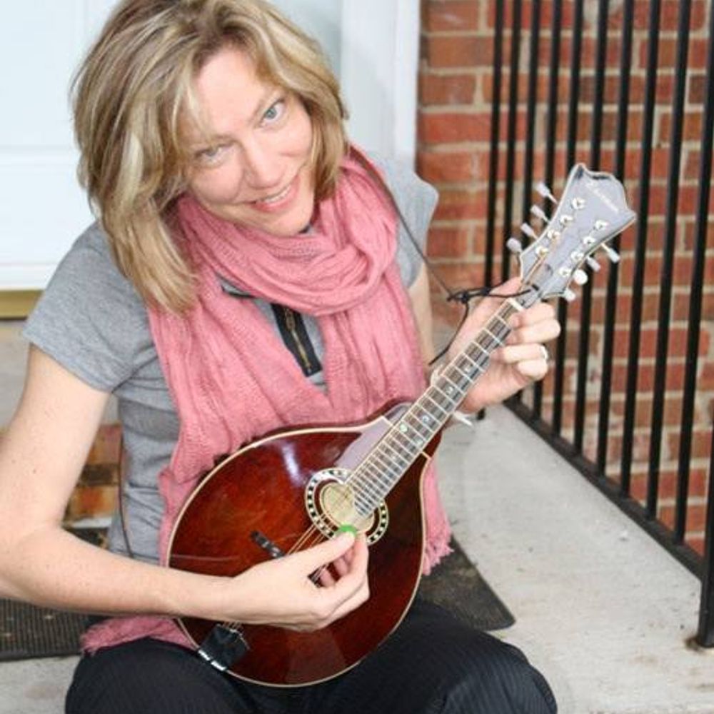 Beth Lauderdale