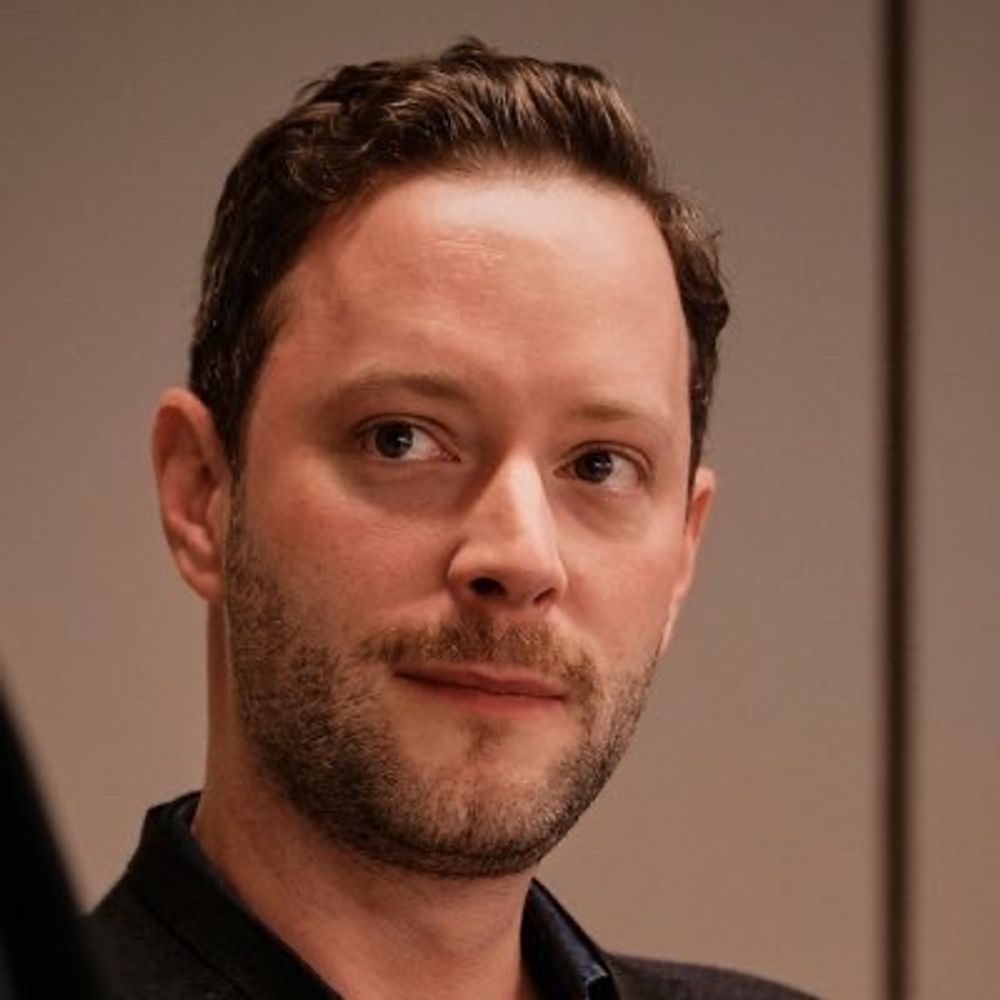 Gregory Messenger 
