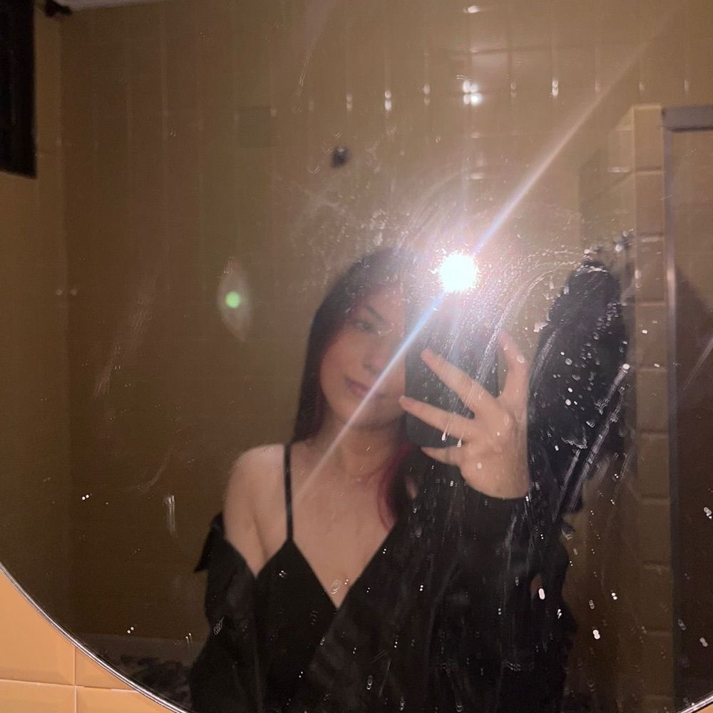 v