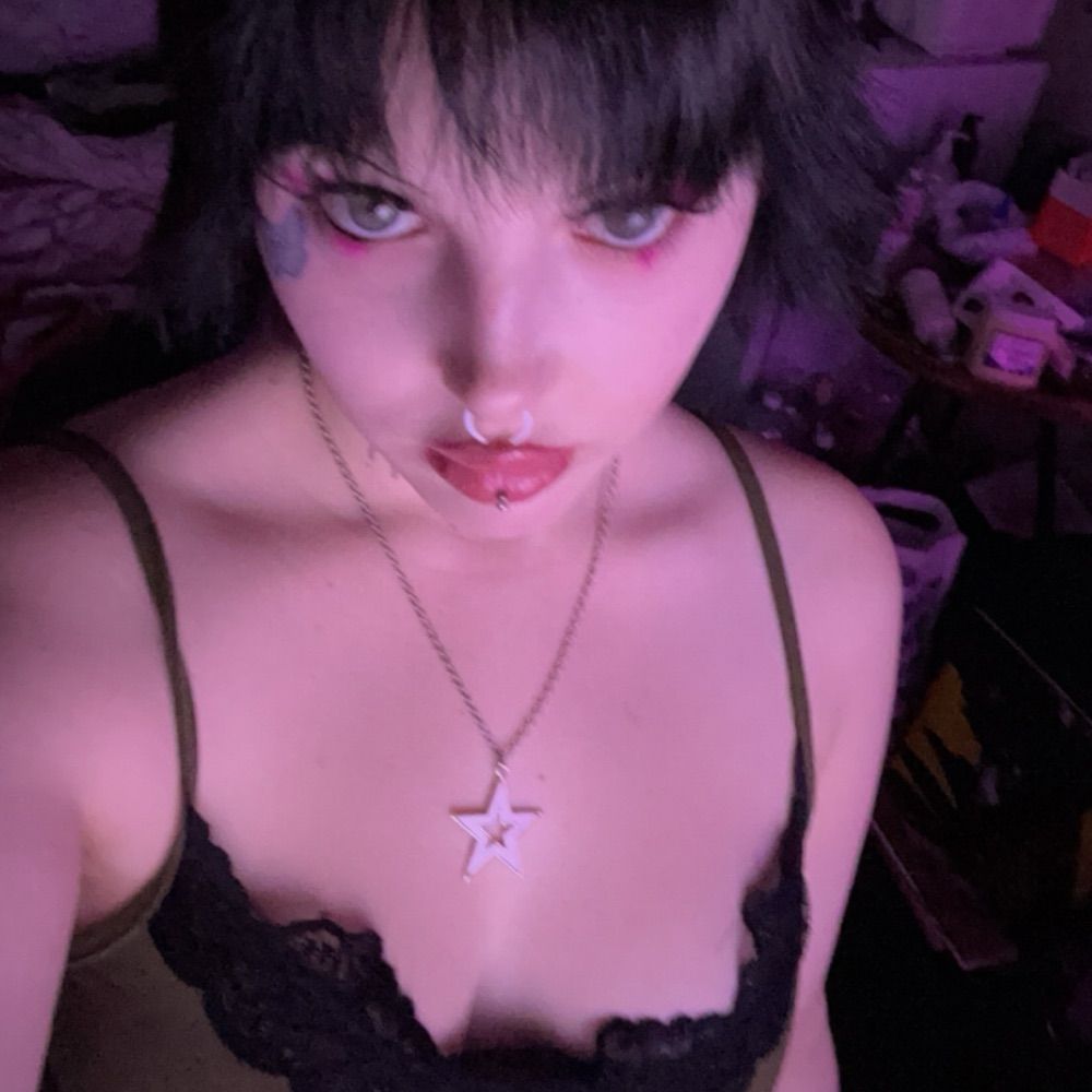 ‎‧₊˚✧ hannah ✧˚₊‧